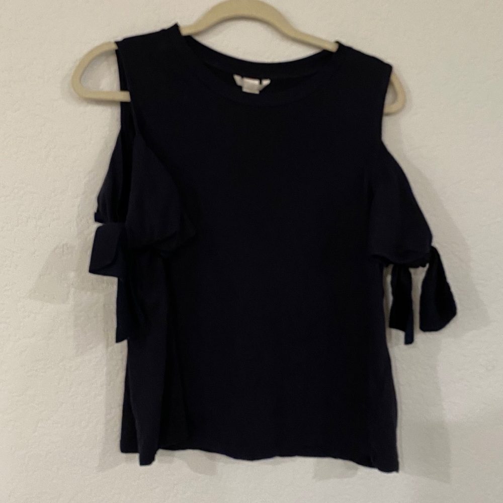 HM off shoulder tie detail shirt